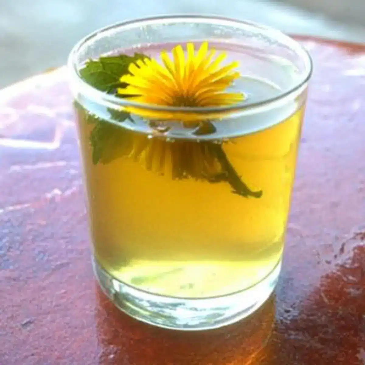 Dandelion Iced Tea